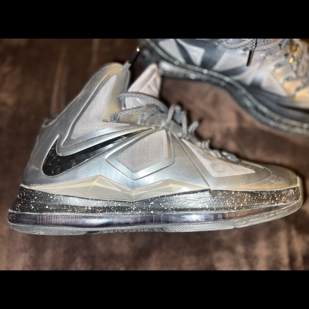 LeBron X size 11